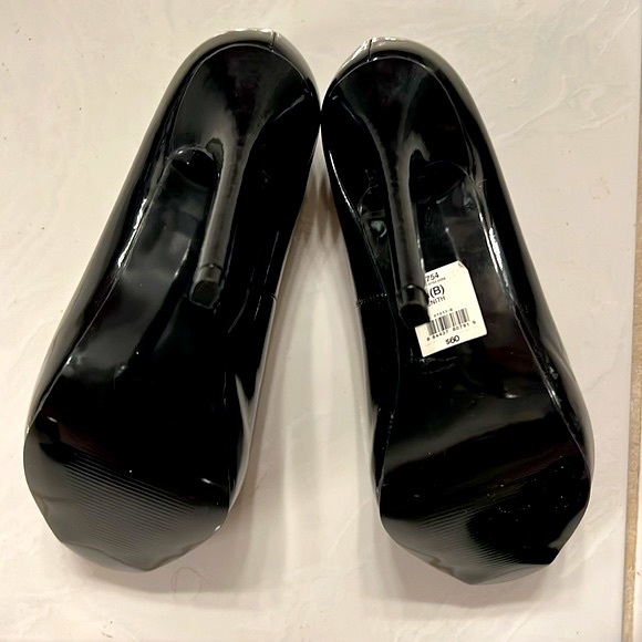 Diba London Tenith Black Heels - Size 7 - New! main image 5